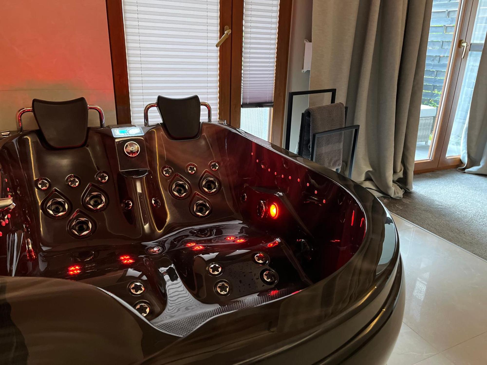 קרקוב Jacuzzi Rakowicka Top Apartments מראה חיצוני תמונה
